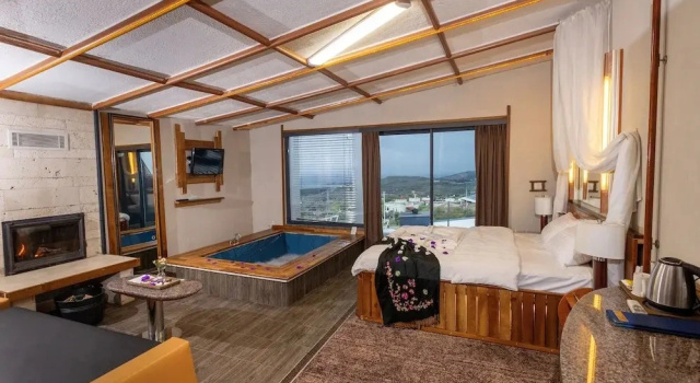 Люкс Reva Miami Hotel Restaurant SPA