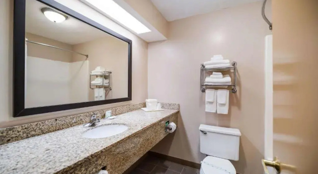 Люкс Quality Inn Jacksonville near Little Rock Air Force Base