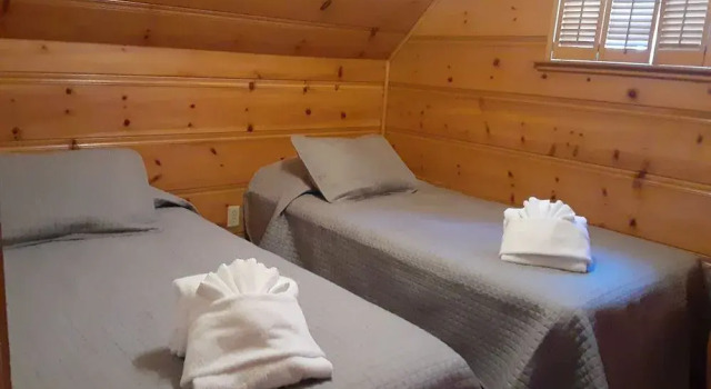 Heavenly Cabin, Забронировать Дом для отпуска Саут-Лейк-Тахо South Lake Tahoe Area, рядом с Ганбаррел Экспресс