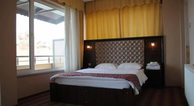 Одноместный номер Standard с балконом и с видом на озеро Cem Hotel