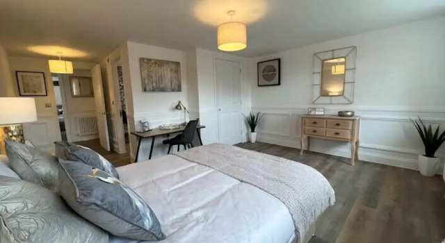 The Burlington Collection, Boek Appartement Sheringham Norfolk