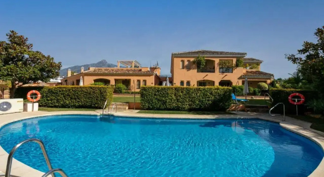 Апартаменты Excellent location 2 bed Apt in Puerto Golf RDR244