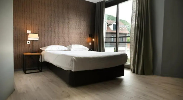 Двухместный номер Standard с видом на озеро Hôtel Les Muses