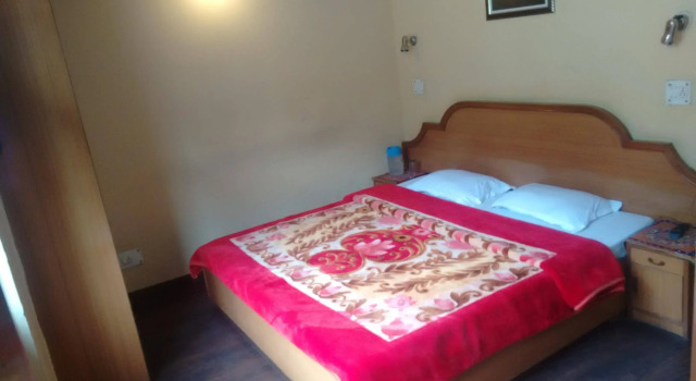 Hotel Hari Palace, Prenota Hotel Shimla Shimla and Surroundings