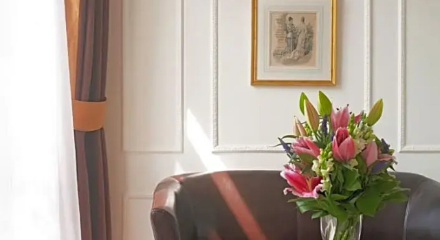 Четырёхместный полулюкс Thistle Hyde Park Hotel