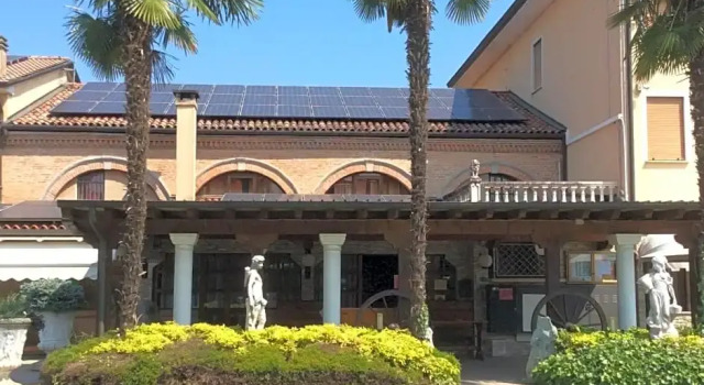 Hotel Pizzeria Ristorante "Al Leone", Забронировать Отель Вилла-дель-Конте 