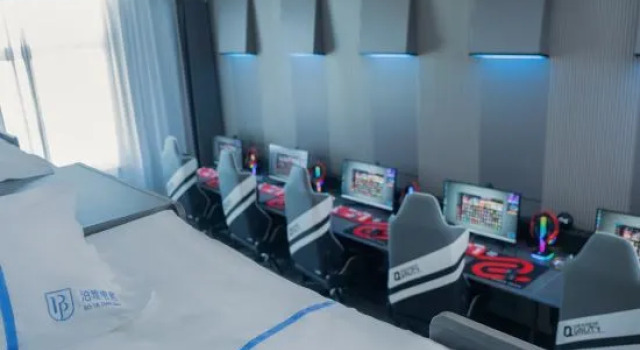 Кровать в общем номере Boya Esports Hotel