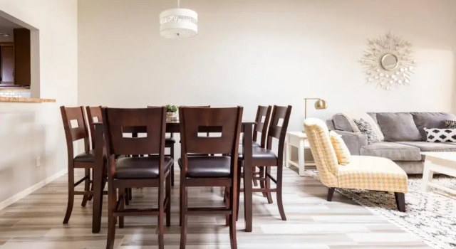 Коттедж с 2 комнатами Central Phoenix Townhome