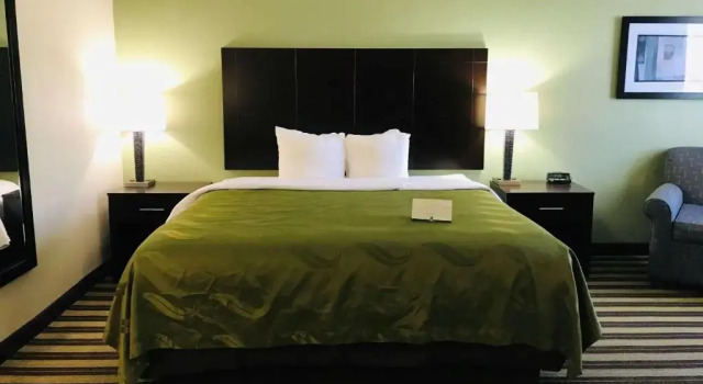 Люкс Quality Inn & Suites West Monroe