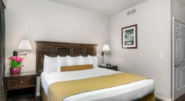 Номер Standard University Park Inn & Suites, an Ascend Collection Hotel