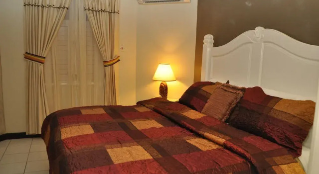 Marchabell by the Sea E22, Rezervovat Hotel Hotely v Ocho Rios Coast s parkováním, Parkování