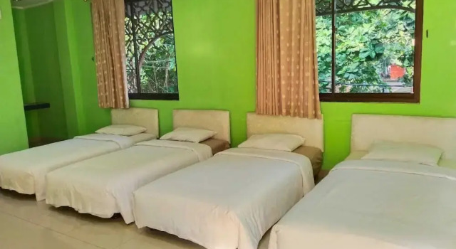 Camera Standard Islamic Guest House At Taqwa