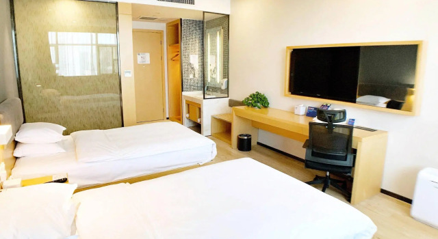Двухместный номер Standard Holiday Inn Express Jinan Exhibition Center by IHG