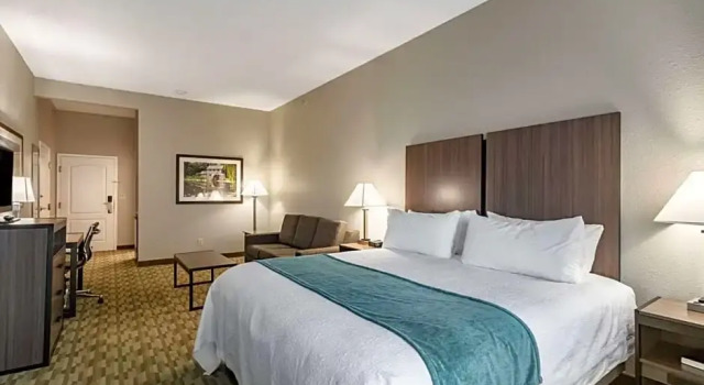 Двухместный номер Standard с видом на реку Riverview Inn & Suites, an Ascend Collection Hotel