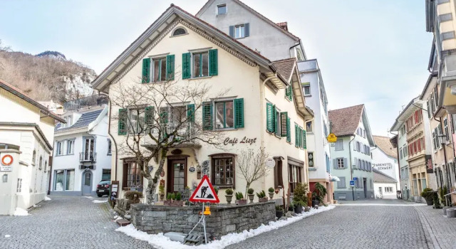 AirHosted - Weesen Holiday Rentals, Prenota Hotel Weesen Lago di Walen