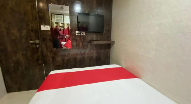 Hotel Paris Residency