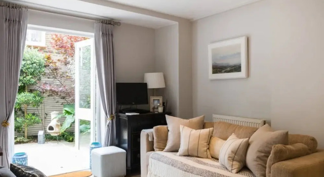 Gorgeous 2 Bed Fulham Flat With Garden