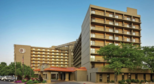 DoubleTree by Hilton Hotel Denver