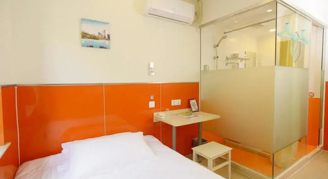 99 Inn, Book Hotel Hoteller i Beijing Province med parkering, Parkering