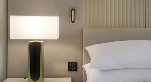 Двухместный номер Deluxe с балконом и с видом на город JW Marriott Hotel Madrid