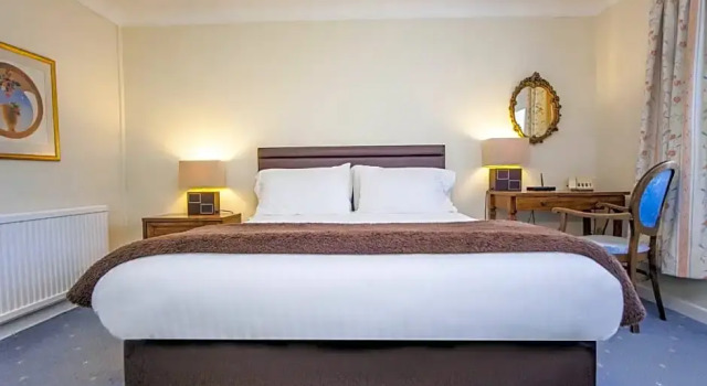 Номер Standard The Walnut Tree Hotel