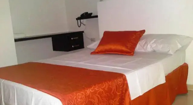 Hotel San Lorenzo, Rezervovat Hotel Hotely v Santander s parkováním, Parkování