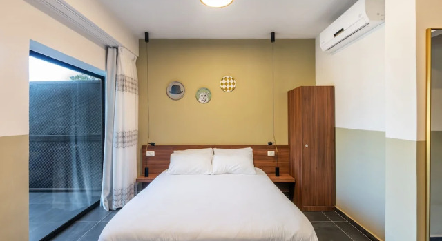 Habitación doble Estándar con balcón y con vista al jardín Domus Carmel Hotel
