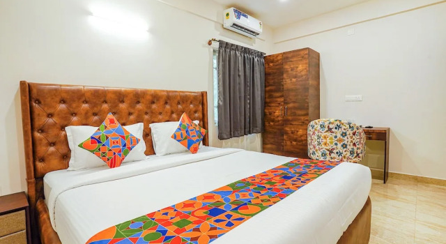 Номер Deluxe FabHotel The Pearl Boutique - Electronic City