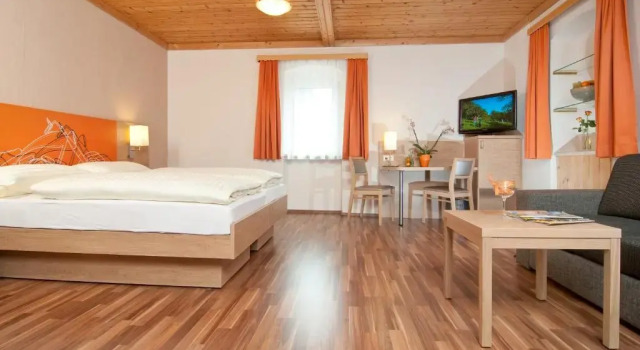 Трёхместный номер Standard с балконом Hotel Kuchlerwirt