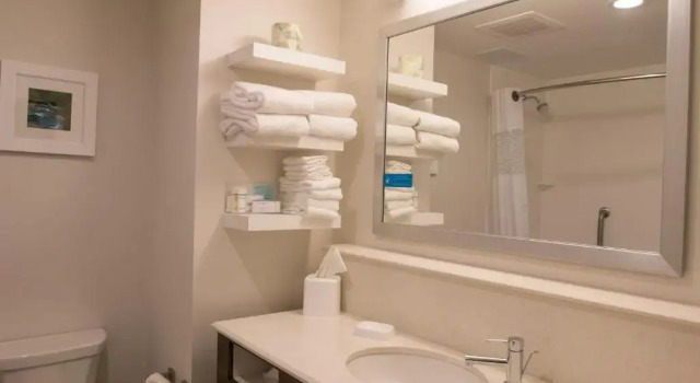 Четырёхместный номер Standard с балконом Hampton Inn & Suites Boone, Nc