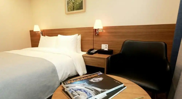 Четырёхместный номер Standard Ramada Taebaek Hotel