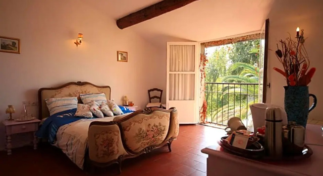 Maison De LOrb, Забронировать Отель Безье Hérault, рядом с Девять шлюзов Фонсеран
