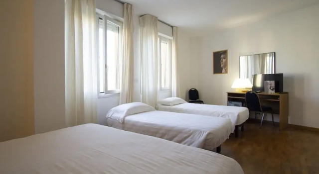 Четырёхместный номер Mistral2 Hotel