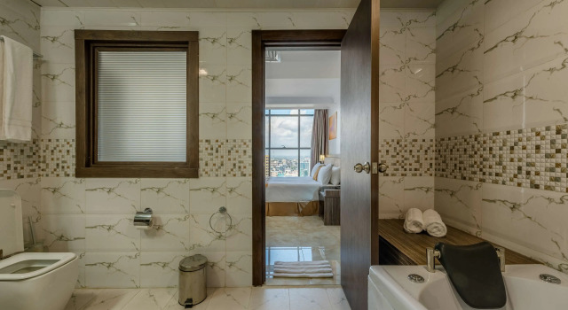 Двухместный полулюкс Отель Golden Tulip Dar City Center
