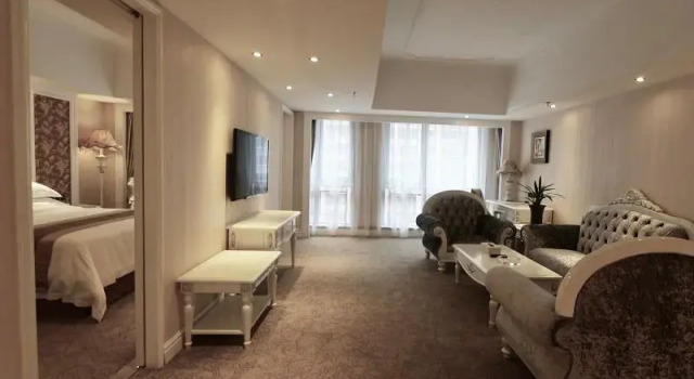 Люкс Executive Vienna Hotel