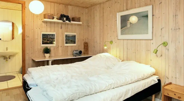 Cozy Holiday Home in Oksbøl near Beach, Rezerwuj Hotel Oksbol Syddanmark