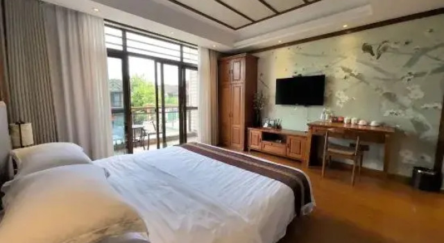 Люкс Zaishui Yifang Villa Hotel
