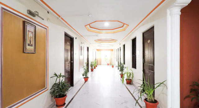 OYO 39911 Hotel Mangalam, Забронировать Отель Отели Лакхнау 3 звезды, 3*