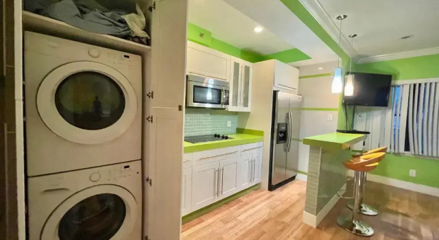 Люкс Deluxe Beach Front Studio Miami Beach