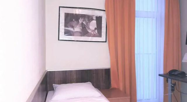 FrankAir Star Hotel Frankfurt City
