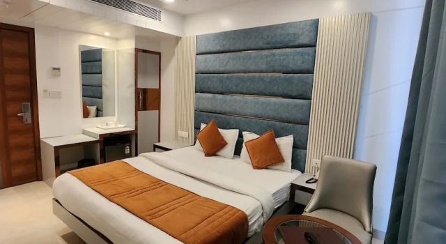 Номер Comfort The Shanti Plaza - Travelers choice awarded 2025 - New Delhi Railway Station, Paharganj