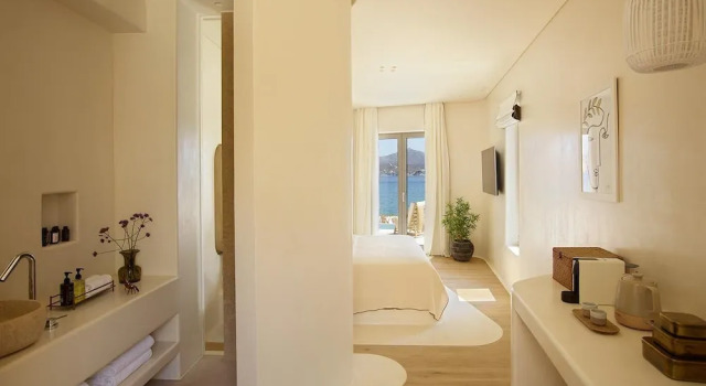 White Pebble Suites, Забронировать Отель Поллония Милос