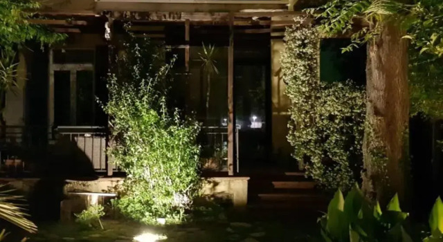 La casa con piscina riscaldata interna ANNA LUXURY GARDEN, Book Hotel Hotels in Pisa with a Pool, Swimming Pool