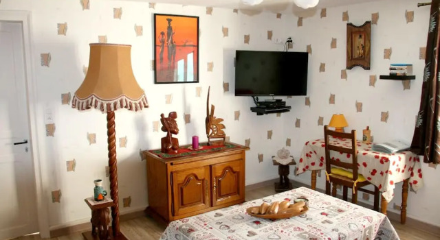 House With one Bedroom in Fraize, With Enclosed Garden and Wifi, Забронировать Отель Отели Вогезы с парковкой, Парковка