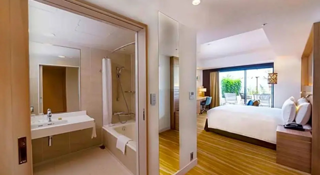 Двухместный номер DoubleTree by Hilton Okinawa Chatan Resort
