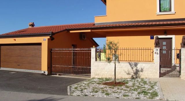 Comfortable Apartment With Fenced Garden and Outdoor Terrace and Grill, Airco, Reserva ahora Apartamento Hoteles en Pula con aparcamiento, Aparcamiento