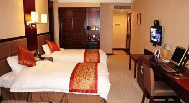 Rongding Binjiang Hotel