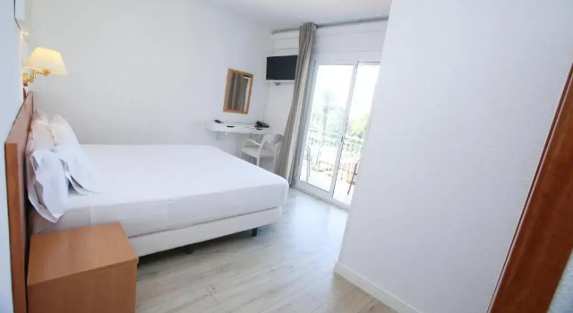 Двухместный номер с частичным видом на море Hotel Solvi - Adults Only