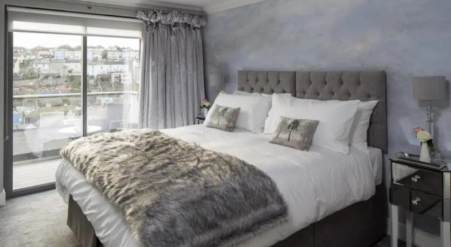 Driftwood B&B, Забронировать Отель «постель и завтрак» Бриксем Девон, рядом с Пляж Сент-Мэрис-Бэй
