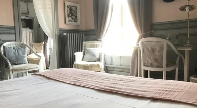Люкс Economy Chambres DHôtes La Villa Aliénor